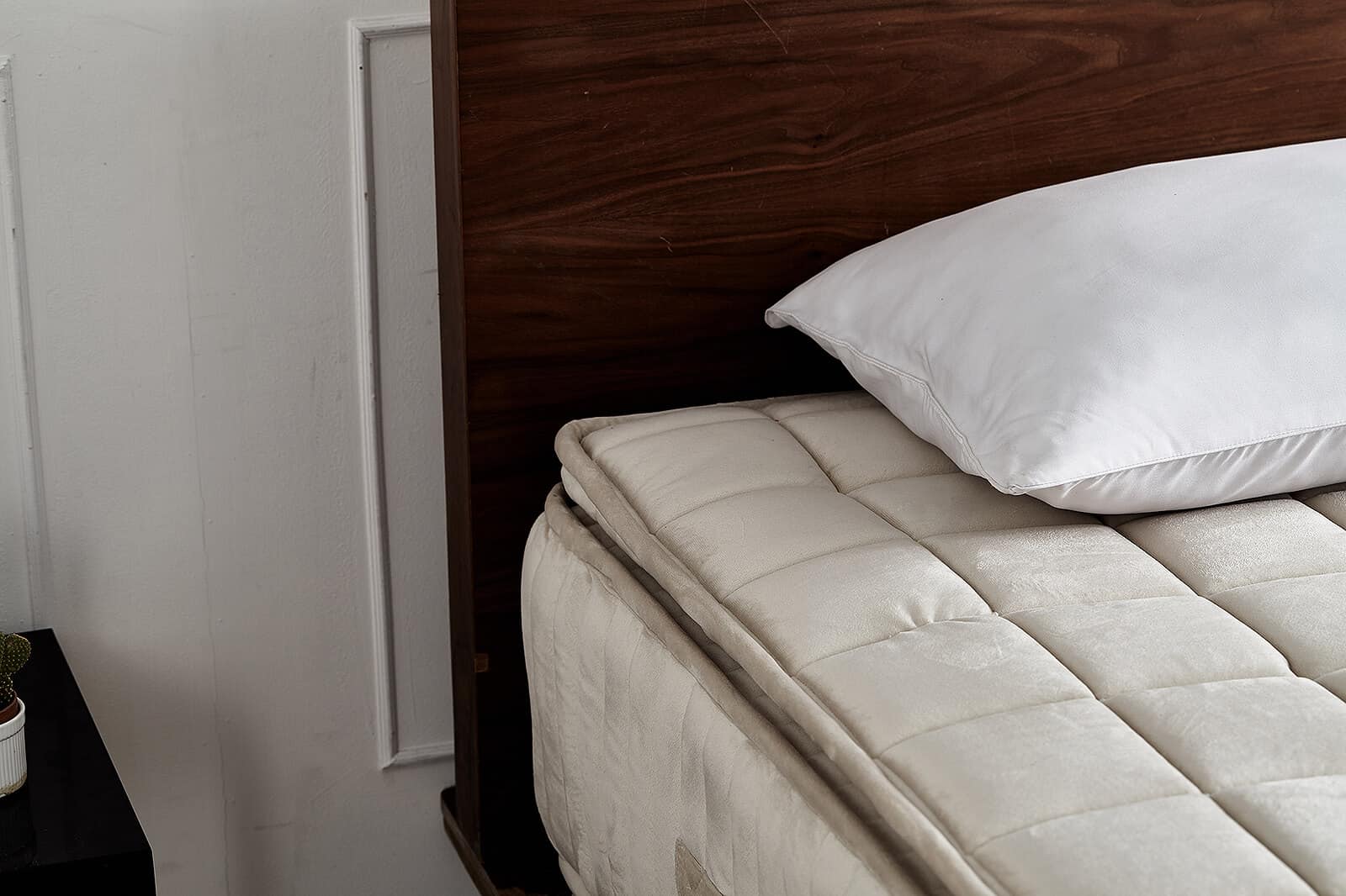 Mattress(King) Brand:Lotus